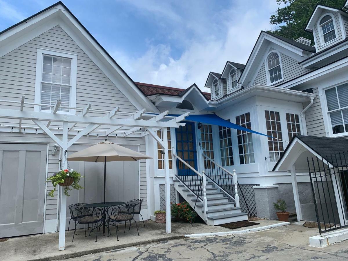 Chesnut Cottage Inn Bed & Breakfast 컬럼비아 외부 사진