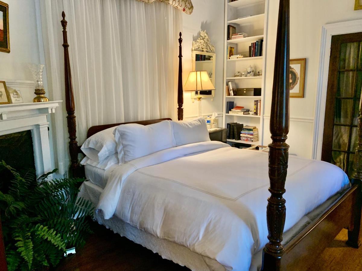 Chesnut Cottage Inn Bed & Breakfast 컬럼비아 외부 사진